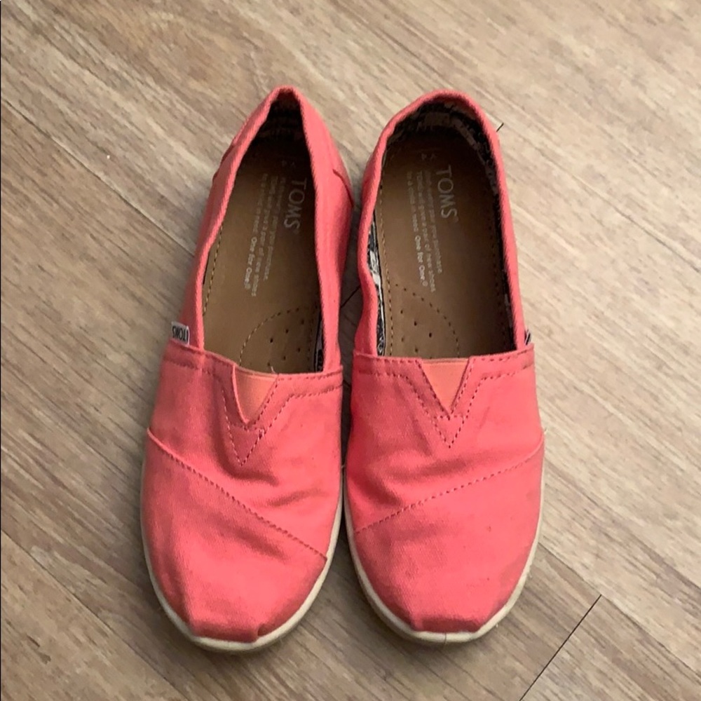 Pink Tom’s - Picture 2 of 5